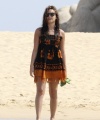 49541_Preppie_Demi_Lovato_on_the_beach_in_Mexico_2_122_595lo.jpg