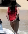 76032_Preppie_Demi_Lovato_on_the_beach_in_Mexico_10_122_92lo.jpg