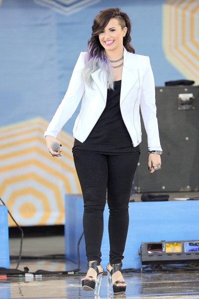 Demi_Lovato_03-33~0.jpg