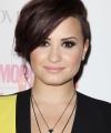 Demi_Lovato_56-16.jpg