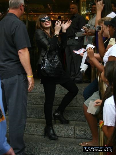 August_12th_-_Arriving_At_The_Hotel_In_New_York_City__28829.jpg