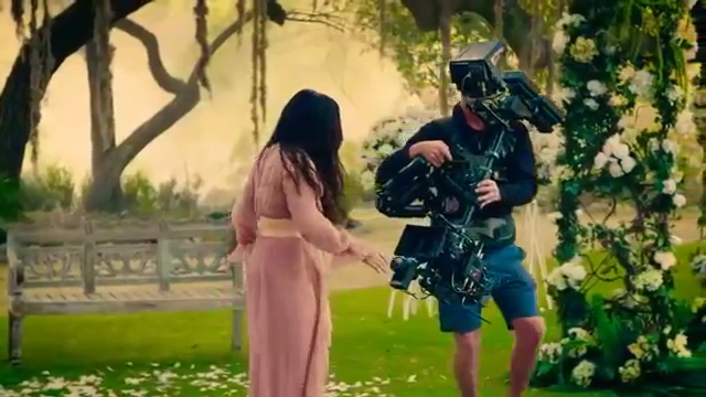 Demi_Lovato_-_Tell_Me_You_Love_Me_28_Behind_The_Scenes_29_mp40135.png