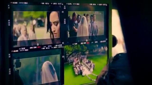 Demi_Lovato_-_Tell_Me_You_Love_Me_28_Behind_The_Scenes_29_mp41311.png