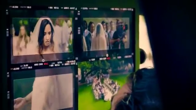 Demi_Lovato_-_Tell_Me_You_Love_Me_28_Behind_The_Scenes_29_mp41344.png