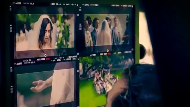 Demi_Lovato_-_Tell_Me_You_Love_Me_28_Behind_The_Scenes_29_mp41359.png