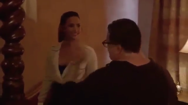 Demi_Lovato_-_Tell_Me_You_Love_Me_28_Behind_The_Scenes_29_mp41535.png