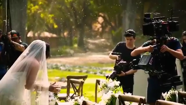 Demi_Lovato_-_Tell_Me_You_Love_Me_28_Behind_The_Scenes_29_mp41903.png
