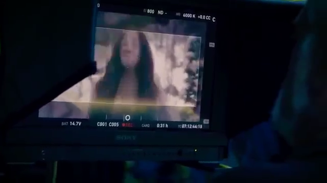 Demi_Lovato_-_Tell_Me_You_Love_Me_28_Behind_The_Scenes_29_mp42399.png