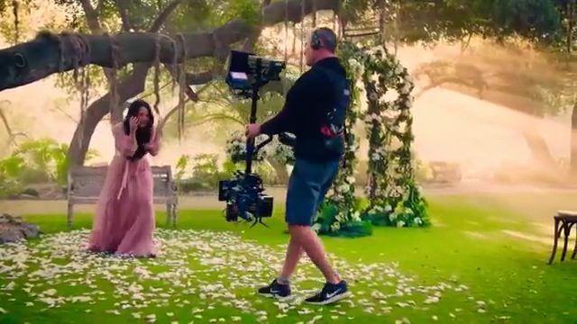 Demi_Lovato_-_Tell_Me_You_Love_Me_28_Behind_The_Scenes_29_mp42464.png