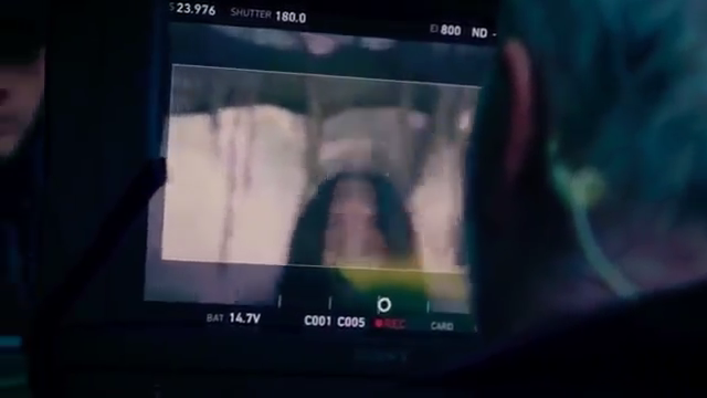 Demi_Lovato_-_Tell_Me_You_Love_Me_28_Behind_The_Scenes_29_mp42599.png