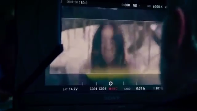 Demi_Lovato_-_Tell_Me_You_Love_Me_28_Behind_The_Scenes_29_mp42623.png