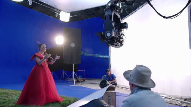 Behind_the_Scenes_of_Demi_Lovato_and_DJ_Khaled__I_Believe__video_for_A_WRINKLE_IN_TIME_mp41343.jpg