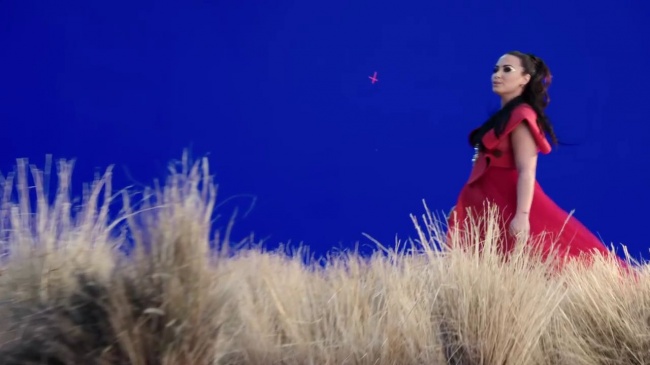 Behind_the_Scenes_of_Demi_Lovato_and_DJ_Khaled__I_Believe__video_for_A_WRINKLE_IN_TIME_mp41511.jpg