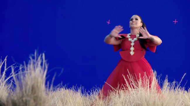 Behind_the_Scenes_of_Demi_Lovato_and_DJ_Khaled__I_Believe__video_for_A_WRINKLE_IN_TIME_mp41663.jpg