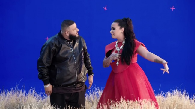 Behind_the_Scenes_of_Demi_Lovato_and_DJ_Khaled__I_Believe__video_for_A_WRINKLE_IN_TIME_mp41904.jpg