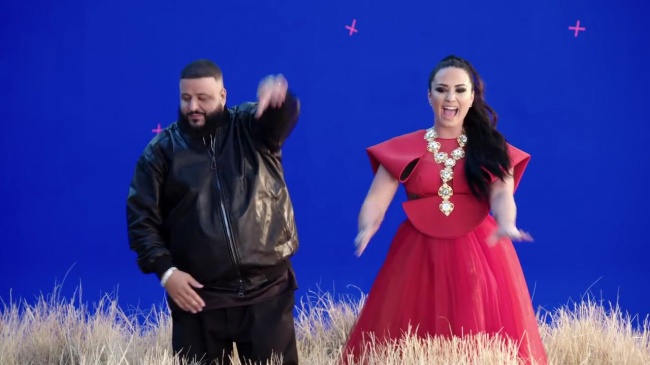 Behind_the_Scenes_of_Demi_Lovato_and_DJ_Khaled__I_Believe__video_for_A_WRINKLE_IN_TIME_mp41975.jpg