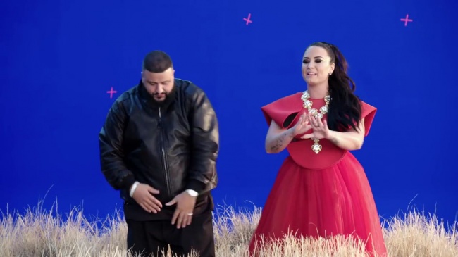 Behind_the_Scenes_of_Demi_Lovato_and_DJ_Khaled__I_Believe__video_for_A_WRINKLE_IN_TIME_mp41983.jpg