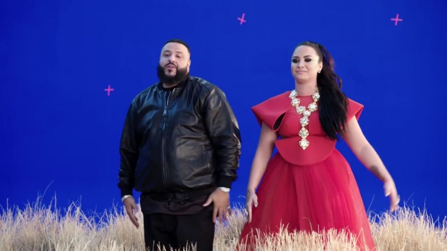 Behind_the_Scenes_of_Demi_Lovato_and_DJ_Khaled__I_Believe__video_for_A_WRINKLE_IN_TIME_mp42039.jpg