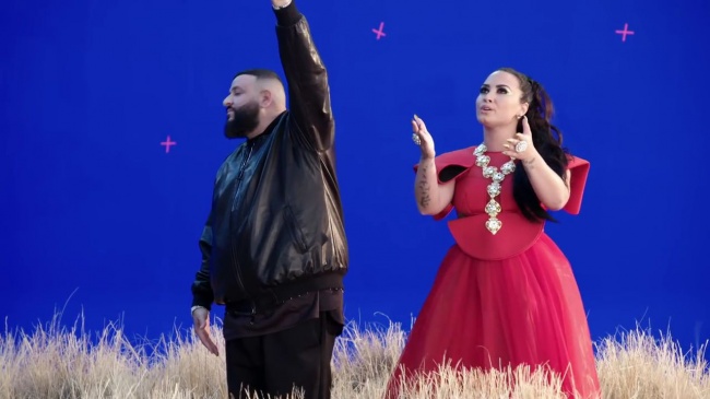 Behind_the_Scenes_of_Demi_Lovato_and_DJ_Khaled__I_Believe__video_for_A_WRINKLE_IN_TIME_mp42296.jpg