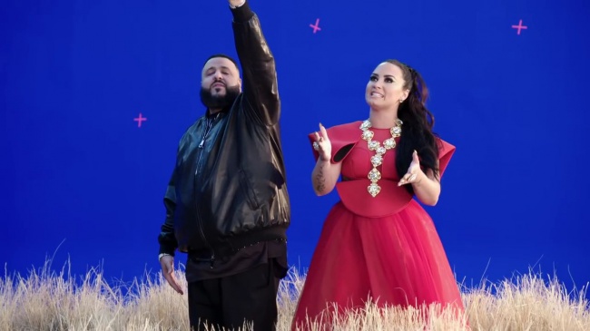 Behind_the_Scenes_of_Demi_Lovato_and_DJ_Khaled__I_Believe__video_for_A_WRINKLE_IN_TIME_mp42320.jpg