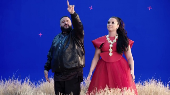 Behind_the_Scenes_of_Demi_Lovato_and_DJ_Khaled__I_Believe__video_for_A_WRINKLE_IN_TIME_mp42359.jpg