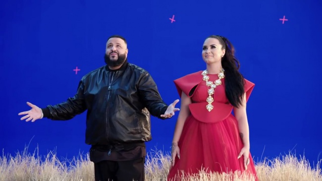 Behind_the_Scenes_of_Demi_Lovato_and_DJ_Khaled__I_Believe__video_for_A_WRINKLE_IN_TIME_mp42472.jpg