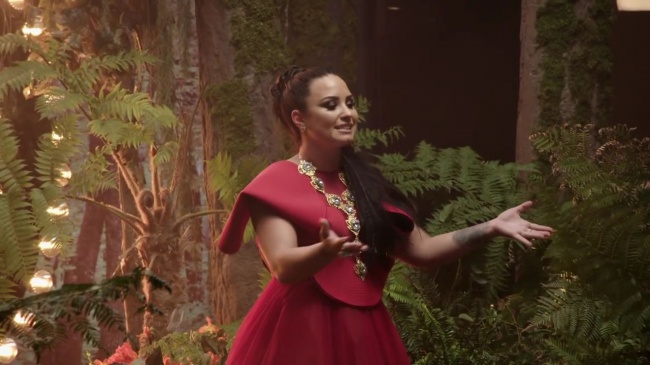 Behind_the_Scenes_of_Demi_Lovato_and_DJ_Khaled__I_Believe__video_for_A_WRINKLE_IN_TIME_mp42728.jpg