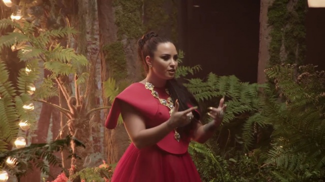 Behind_the_Scenes_of_Demi_Lovato_and_DJ_Khaled__I_Believe__video_for_A_WRINKLE_IN_TIME_mp42816.jpg