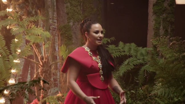 Behind_the_Scenes_of_Demi_Lovato_and_DJ_Khaled__I_Believe__video_for_A_WRINKLE_IN_TIME_mp42831.jpg