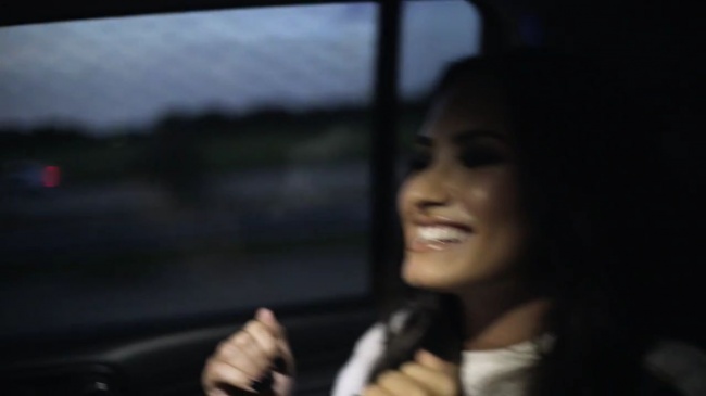 Demi_Lovato-_Simply_Complicated_-_Official_Documentary5Bvia_torchbrowser_com5D_mp4100249.jpg