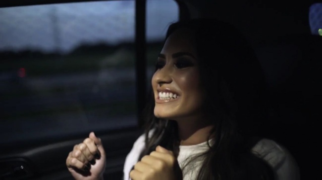Demi_Lovato-_Simply_Complicated_-_Official_Documentary5Bvia_torchbrowser_com5D_mp4100272.jpg