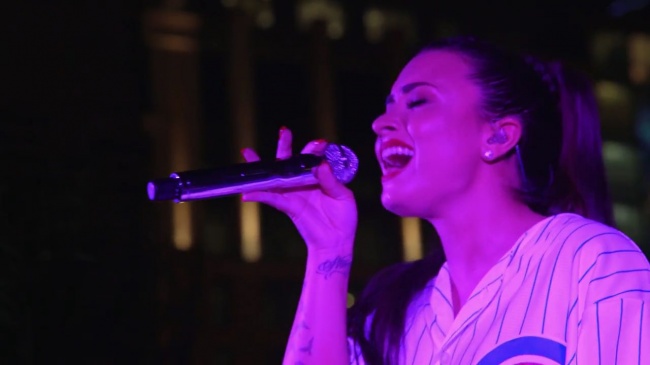 Demi_Lovato-_Simply_Complicated_-_Official_Documentary5Bvia_torchbrowser_com5D_mp4101264.jpg
