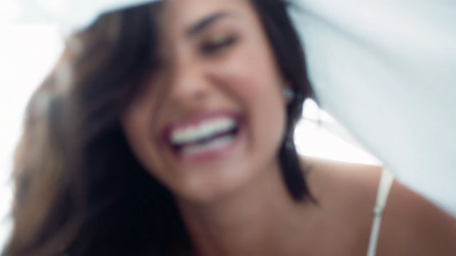 Demi_Lovato-_Simply_Complicated_-_Official_Documentary5Bvia_torchbrowser_com5D_mp41413.png