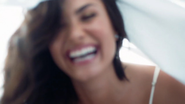Demi_Lovato-_Simply_Complicated_-_Official_Documentary5Bvia_torchbrowser_com5D_mp41414.png