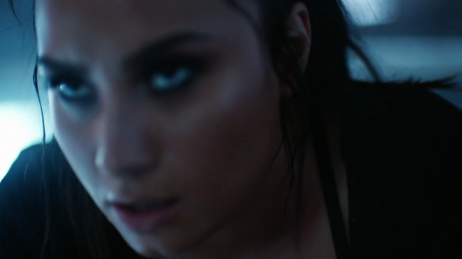 Demi_Lovato-_Simply_Complicated_-_Official_Documentary5Bvia_torchbrowser_com5D_mp41966.png