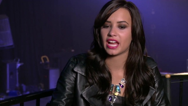 Demi_Lovato-_Simply_Complicated_-_Official_Documentary5Bvia_torchbrowser_com5D_mp426547.jpg