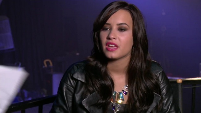Demi_Lovato-_Simply_Complicated_-_Official_Documentary5Bvia_torchbrowser_com5D_mp426578.jpg