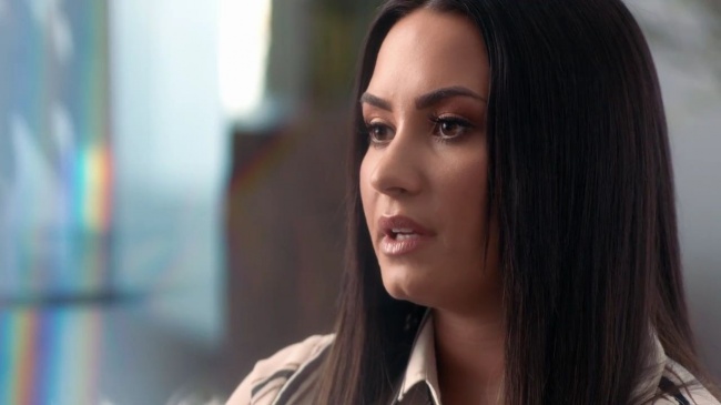 Demi_Lovato-_Simply_Complicated_-_Official_Documentary5Bvia_torchbrowser_com5D_mp428770.jpg