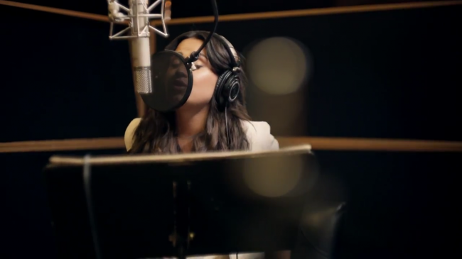 Demi_Lovato-_Simply_Complicated_-_Official_Documentary5Bvia_torchbrowser_com5D_mp43221.png