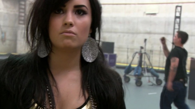 Demi_Lovato-_Simply_Complicated_-_Official_Documentary5Bvia_torchbrowser_com5D_mp433499.jpg