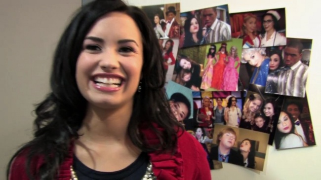Demi_Lovato-_Simply_Complicated_-_Official_Documentary5Bvia_torchbrowser_com5D_mp441138.jpg