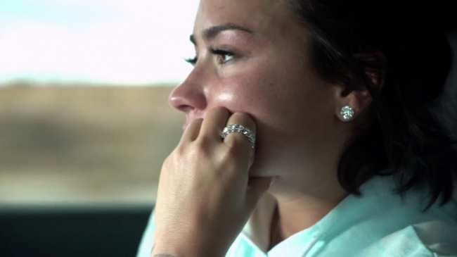 Demi_Lovato-_Simply_Complicated_-_Official_Documentary5Bvia_torchbrowser_com5D_mp449920.jpg