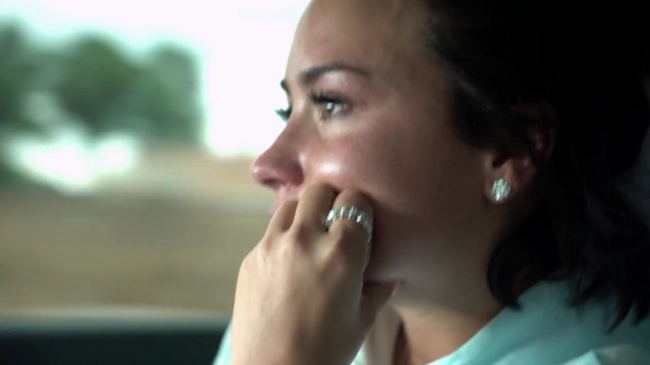 Demi_Lovato-_Simply_Complicated_-_Official_Documentary5Bvia_torchbrowser_com5D_mp449936.jpg