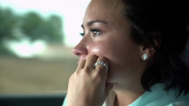 Demi_Lovato-_Simply_Complicated_-_Official_Documentary5Bvia_torchbrowser_com5D_mp449937.jpg