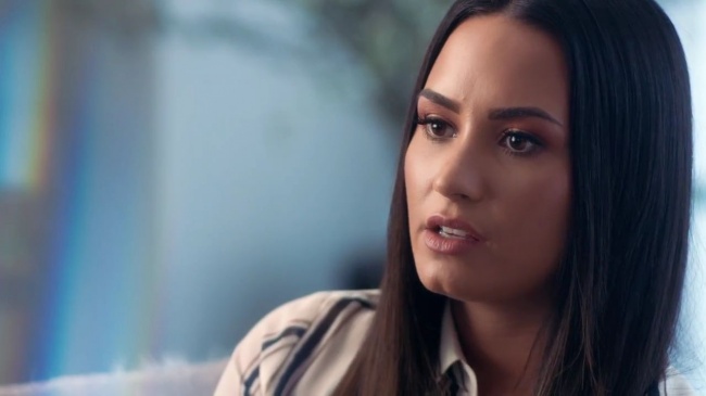 Demi_Lovato-_Simply_Complicated_-_Official_Documentary5Bvia_torchbrowser_com5D_mp475745.jpg