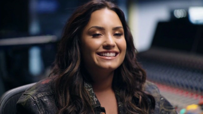Demi_Lovato-_Simply_Complicated_-_Official_Documentary5Bvia_torchbrowser_com5D_mp478208.jpg