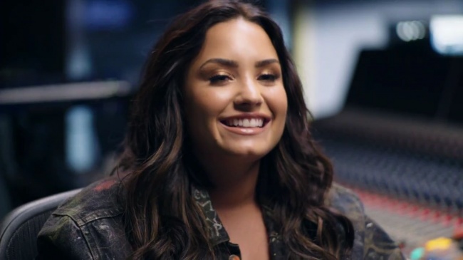 Demi_Lovato-_Simply_Complicated_-_Official_Documentary5Bvia_torchbrowser_com5D_mp478209.jpg