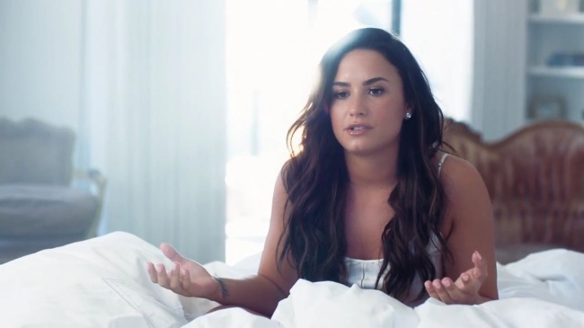 Demi_Lovato-_Simply_Complicated_-_Official_Documentary5Bvia_torchbrowser_com5D_mp479808.jpg