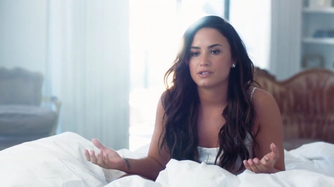 Demi_Lovato-_Simply_Complicated_-_Official_Documentary5Bvia_torchbrowser_com5D_mp479809.jpg