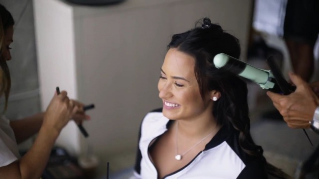Demi_Lovato-_Simply_Complicated_-_Official_Documentary5Bvia_torchbrowser_com5D_mp482272.jpg